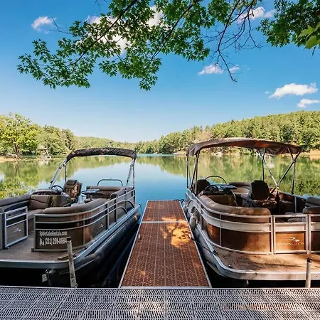 Cabin On Beautiful Arbutus Lake Near Traverse City Exterior photo