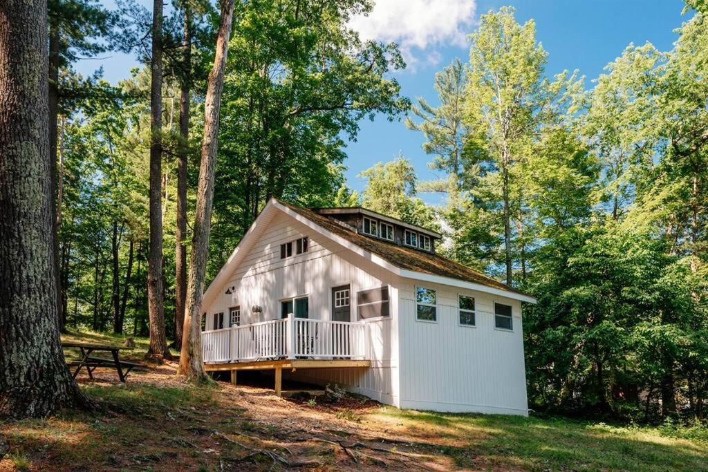 Holiday home On Beautiful Arbutus Near Traverse Traverse City